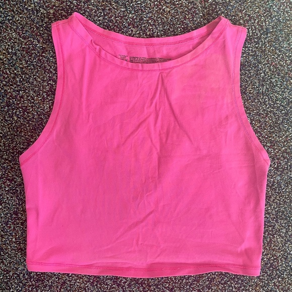 2/$20 item.  VS active muscle crop top pink - Picture 1 of 3